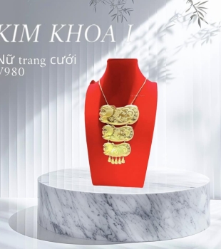 Nữ Trang Cưới Hình Con Heo