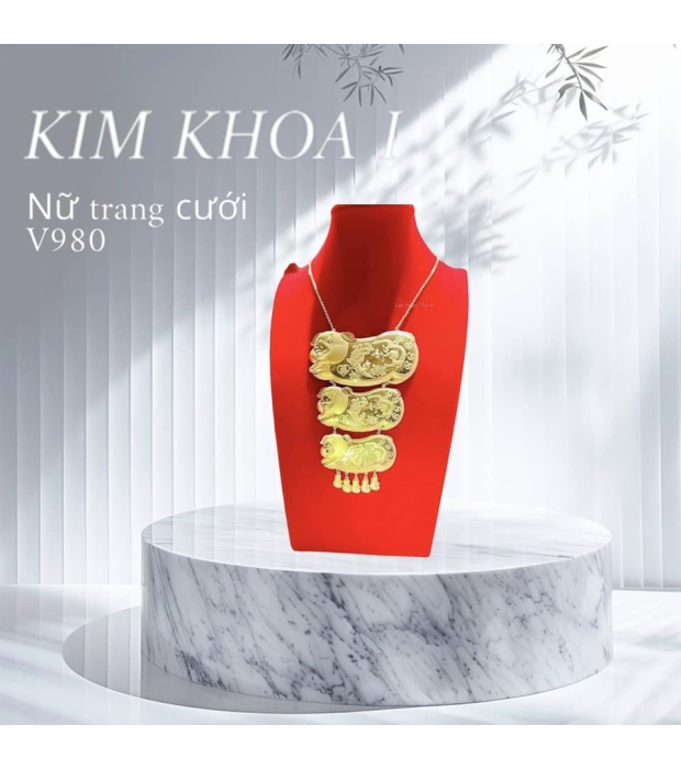 Nữ Trang Cưới Hình Con Heo